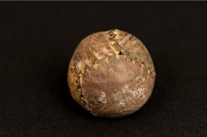 leather-golf-ball